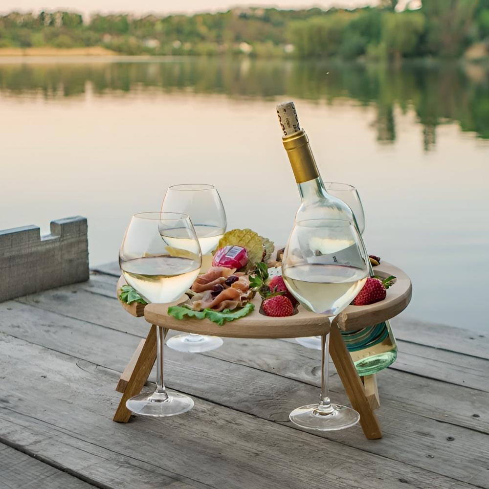 Fällbart Träbord för Picknick & Vin – Portabel Serveringsbricka med Glasfästen
