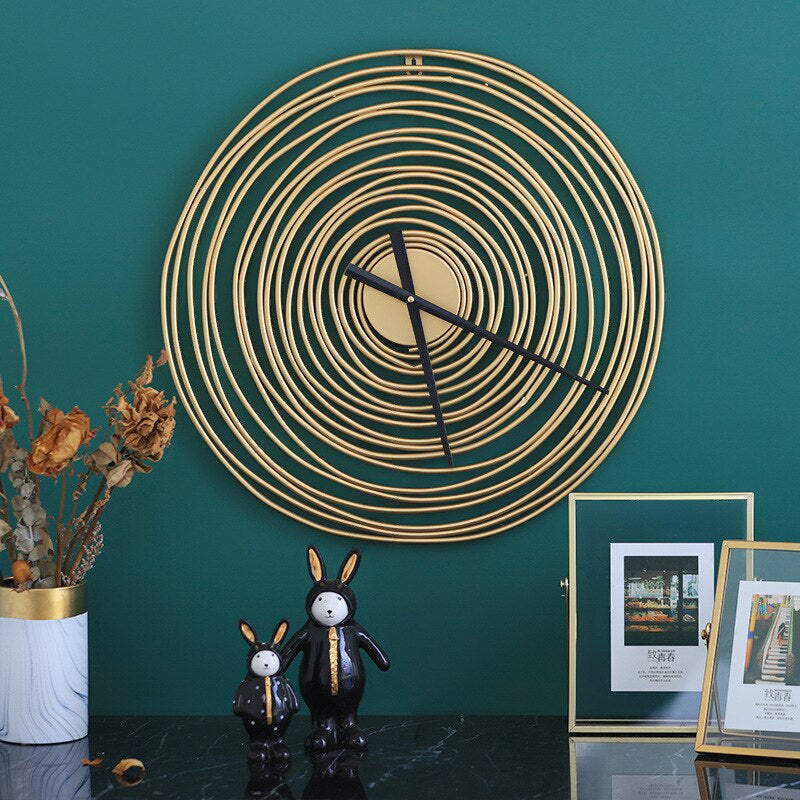 LuxeTime | Elegant väggklocka med tidlös design