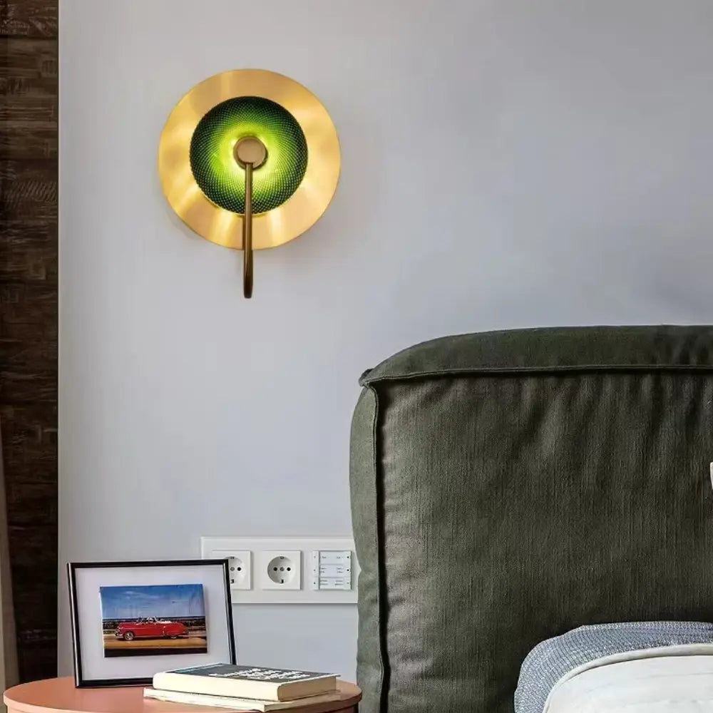LunaBeam – Vägglampa med stilren och varm belysning