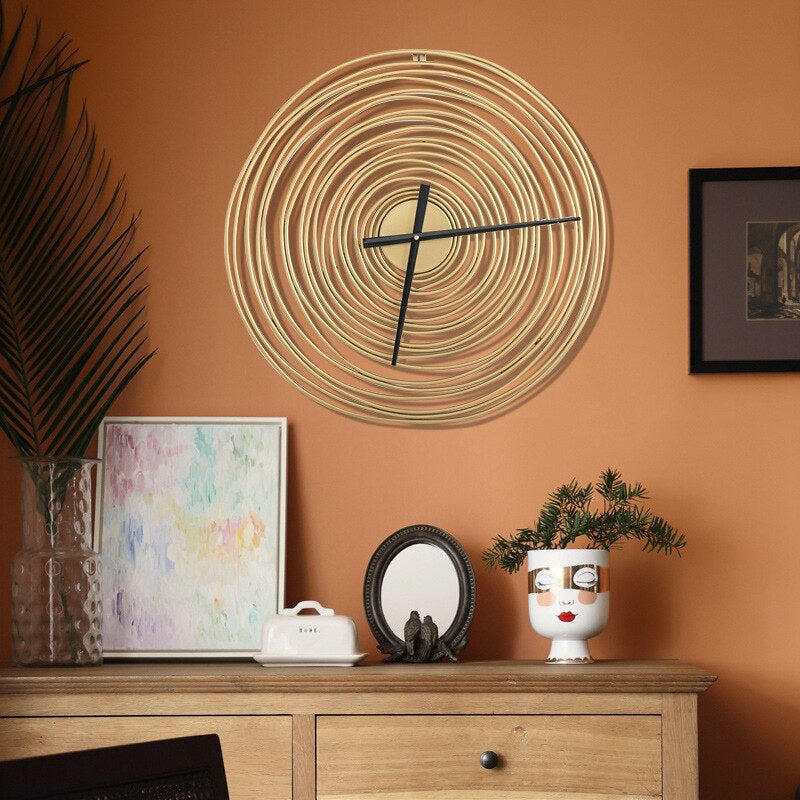 LuxeTime | Elegant väggklocka med tidlös design