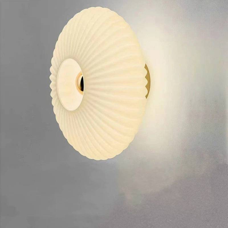 GlassAura – Elegant Vägglampa i Glas