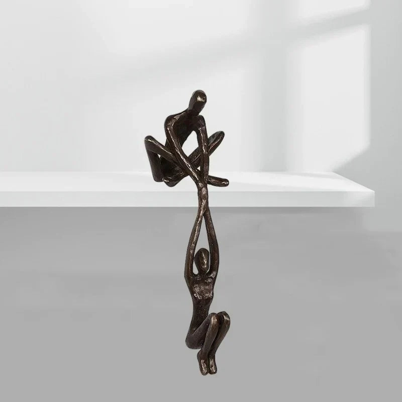Emblem of Love and Strength – Engagemangsstaty för Meningsfull Inredning