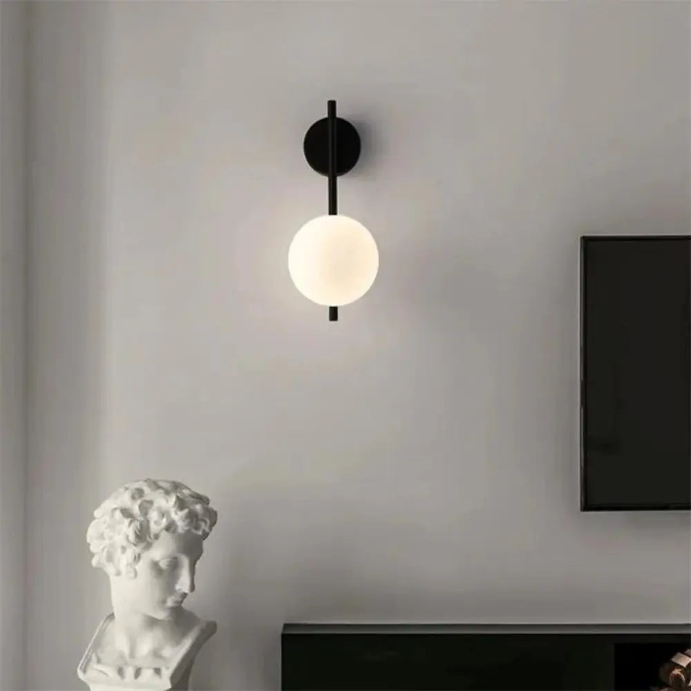 Viva – Vägglampa med stilren och funktionell design