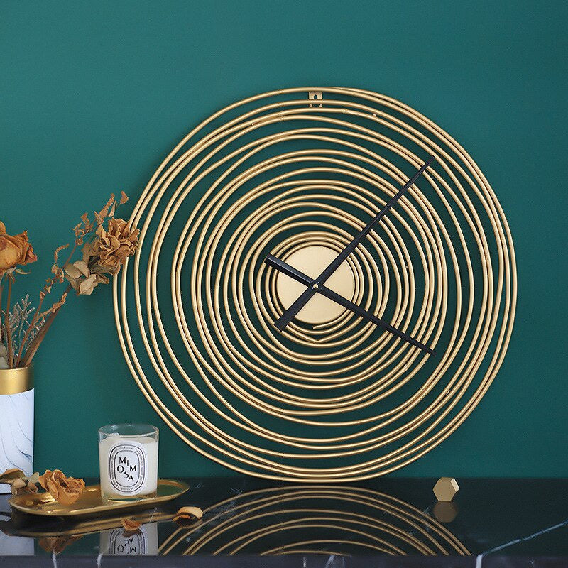 LuxeTime | Elegant väggklocka med tidlös design