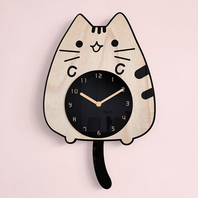 CatJoy – Lekfull Kattinspirerad Väggklocka