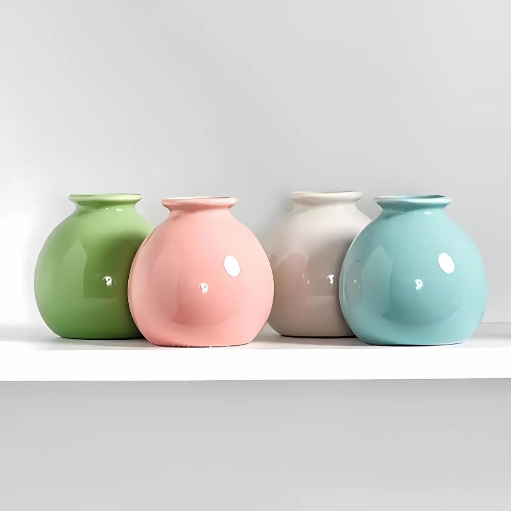 PoutChic – Modern Skulpterad Vase med Elegant Design