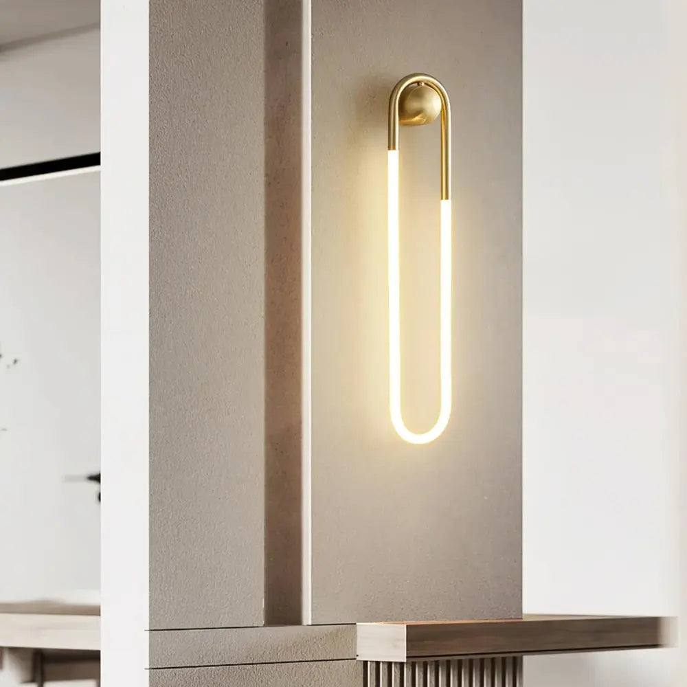 NovaLume – Vägglampa med modern och elegant design