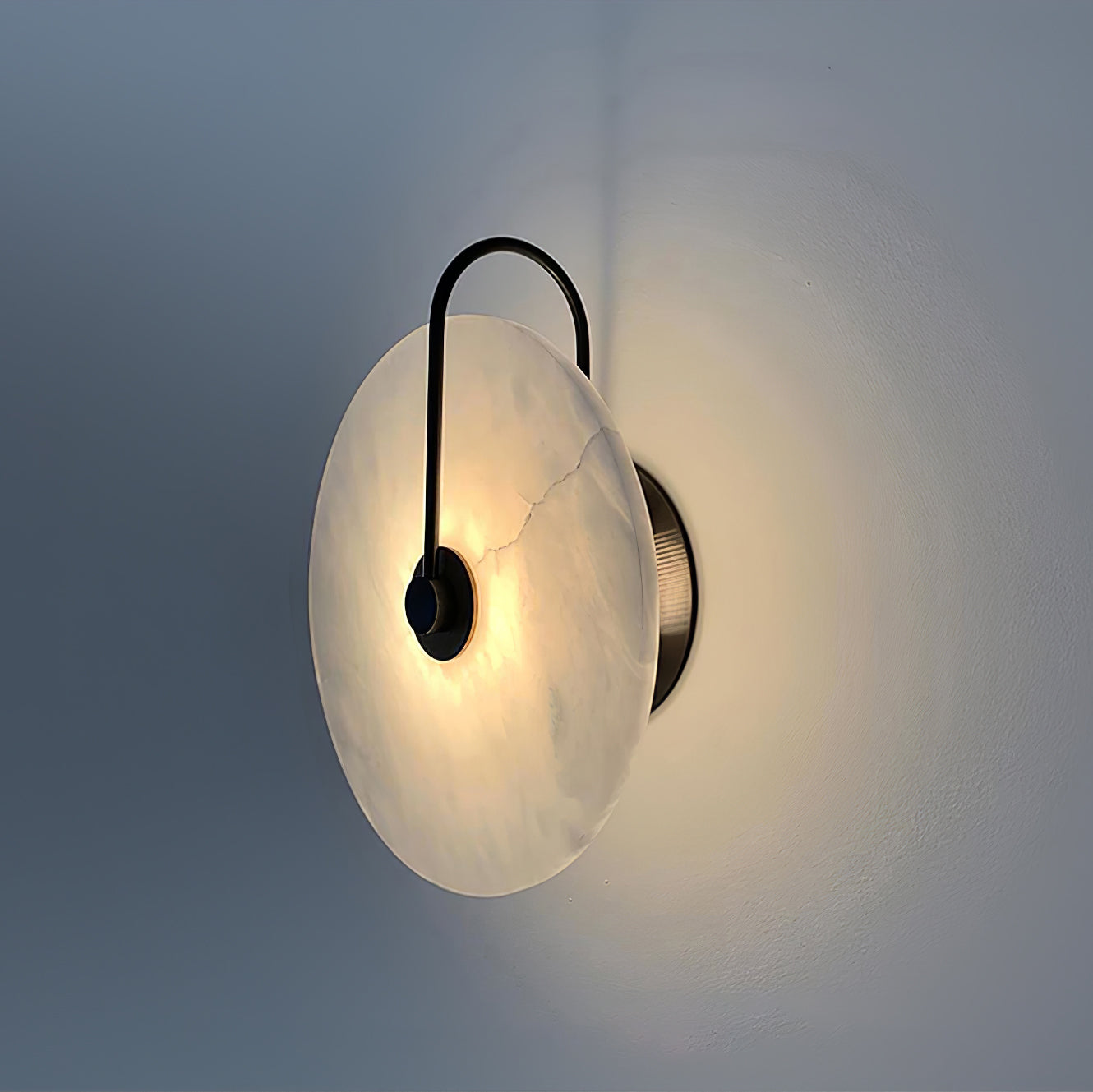 AlbaStone LED – Vägglampa med elegant naturdesign