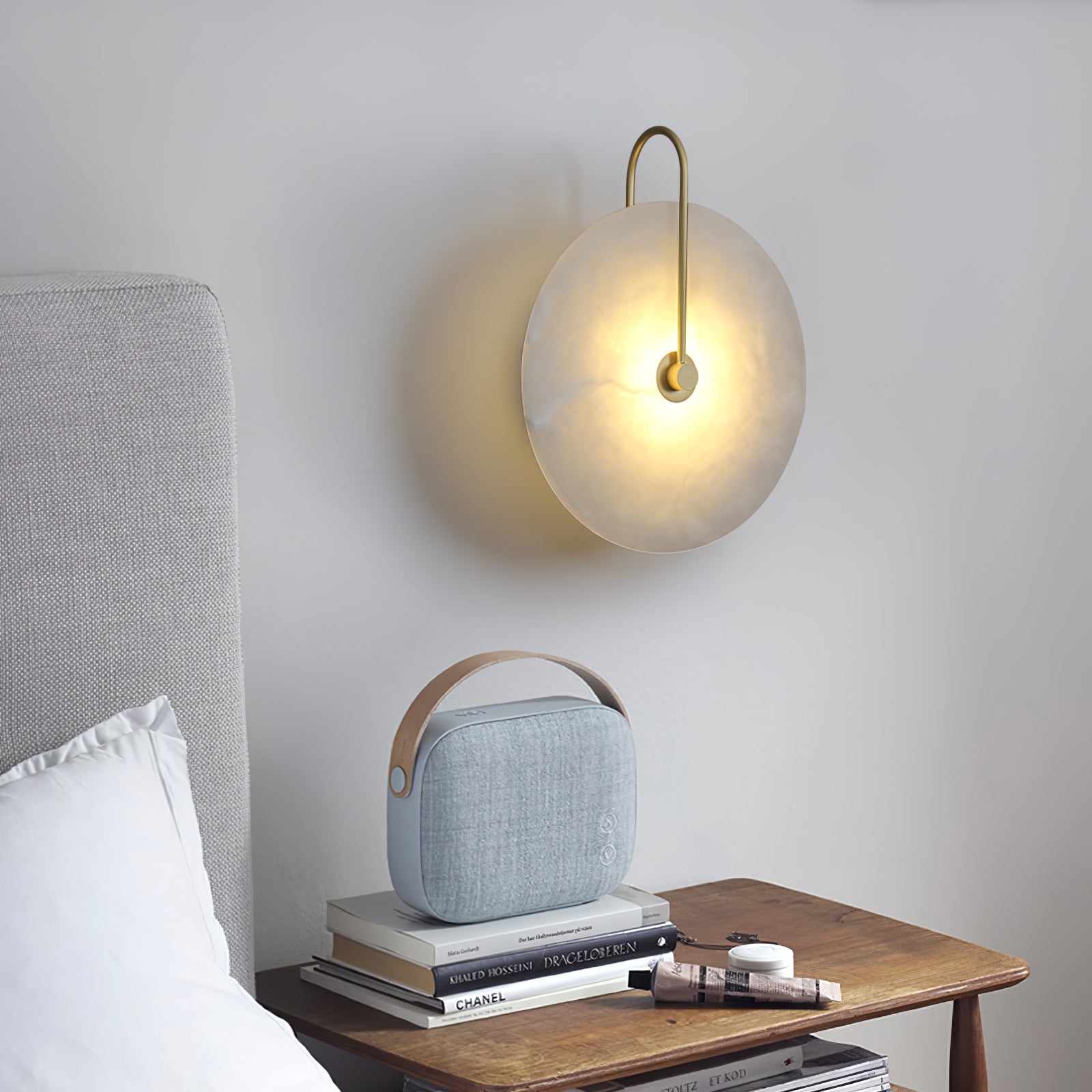 AlbaStone LED – Vägglampa med elegant naturdesign