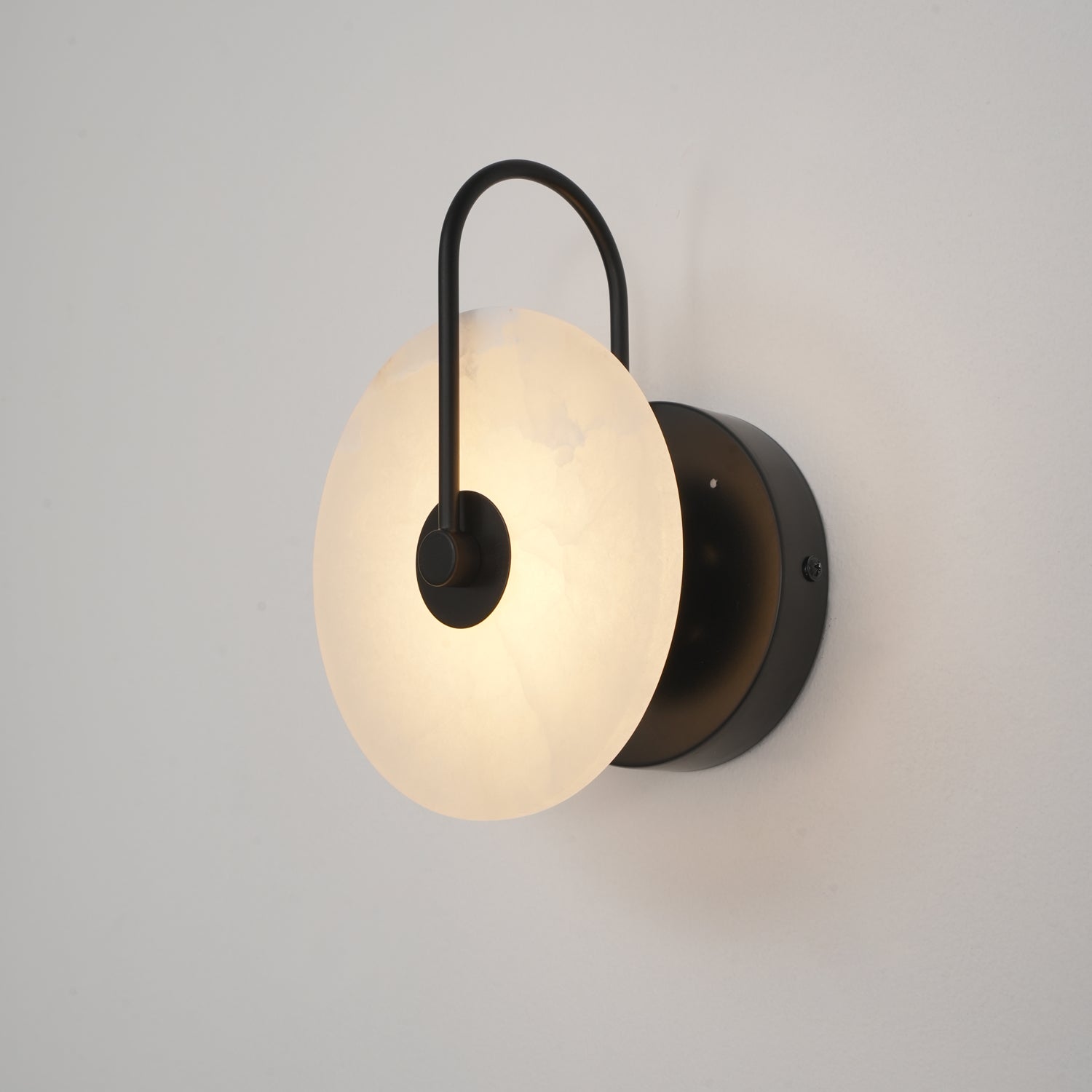 AlbaStone LED – Vägglampa med elegant naturdesign