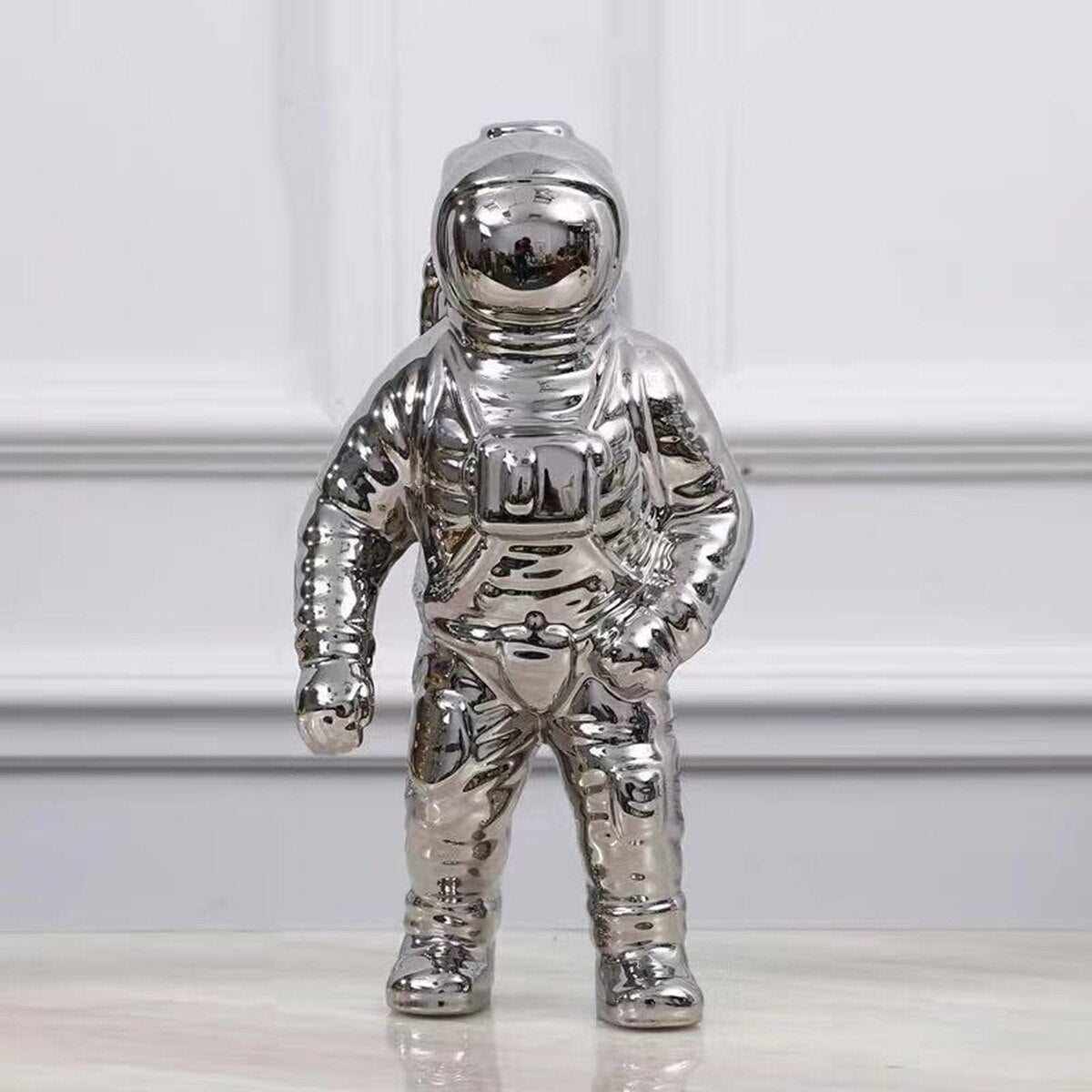 Guld Astronaut Keramikvas | Dekorativ och futuristisk design