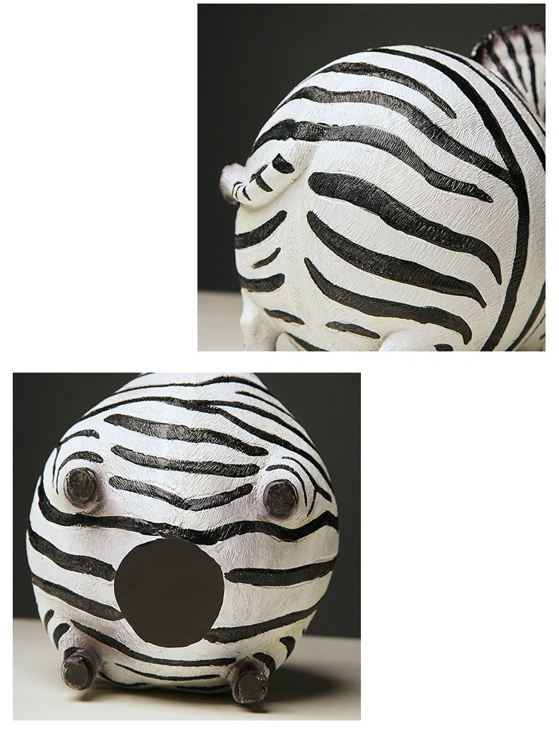 PlayfulZebra – Lekfull Zebrafigur för Din Inredning