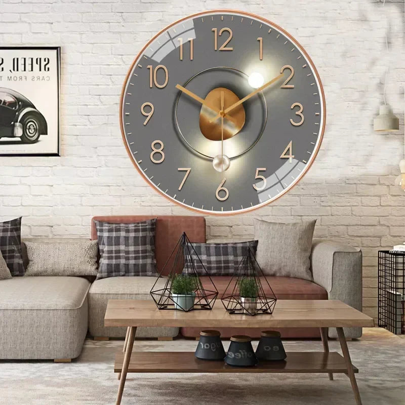 QuietTime – Digital Väggklocka med Klassisk Design