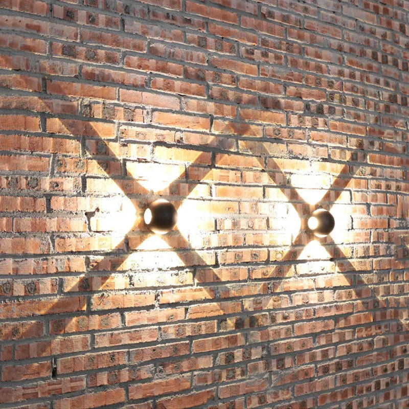 LumiSphere – Kulformad vägglampa i aluminium