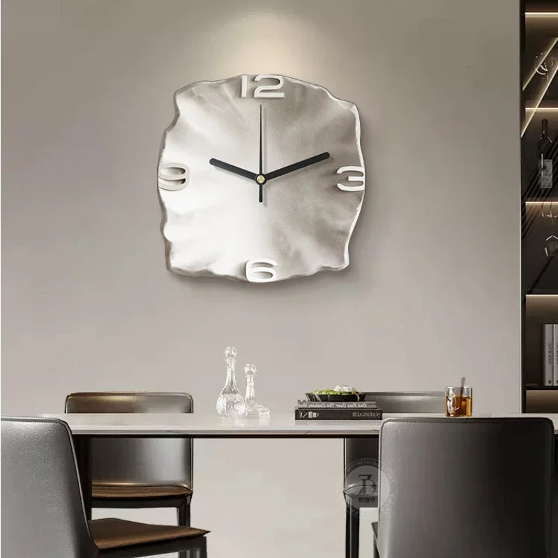 ArtTime – Kreativ och Lyxig Väggklocka med Abstrakt Design