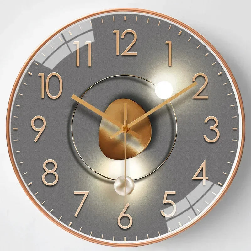 QuietTime – Digital Väggklocka med Klassisk Design