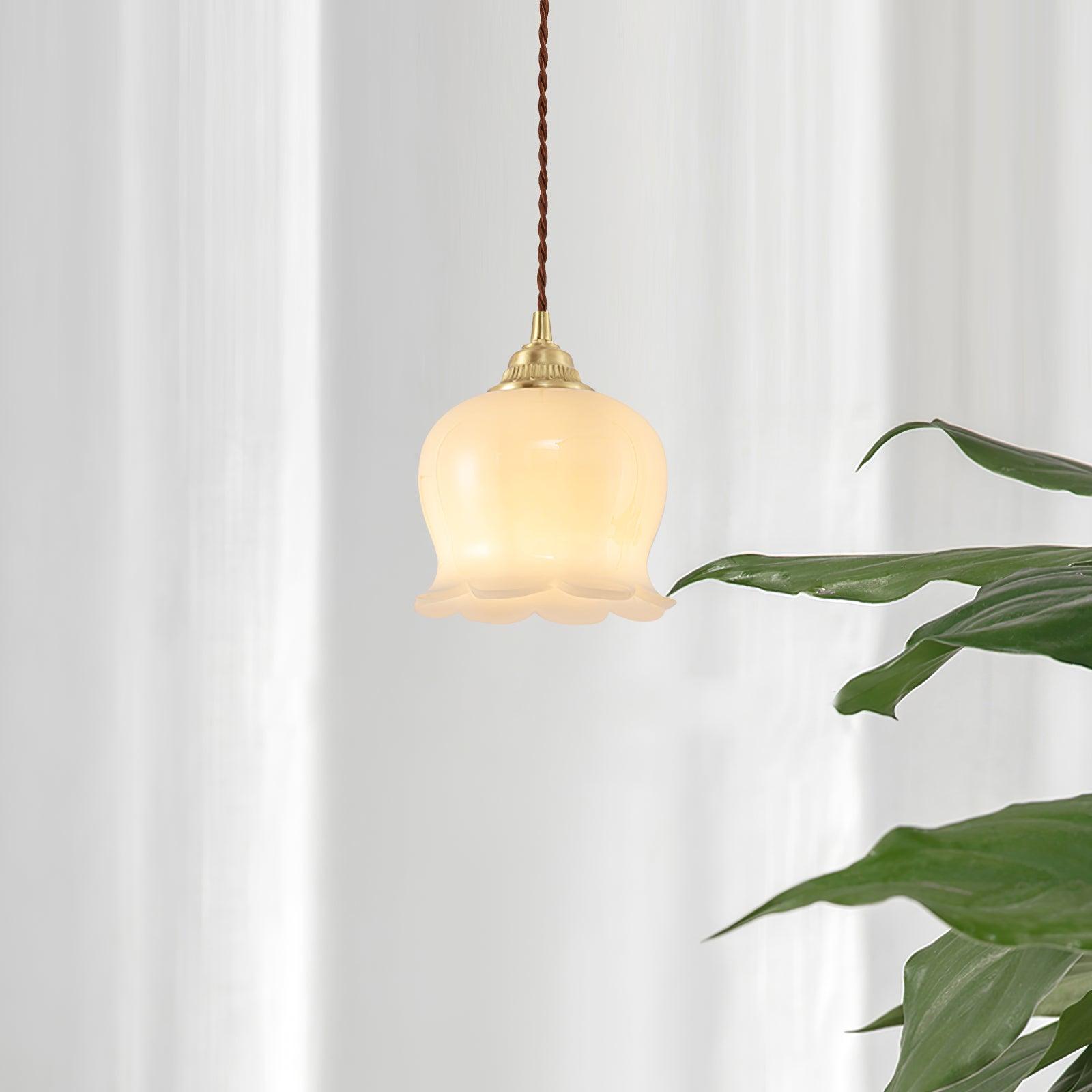 Floria – Blominspirerad Pendellampa