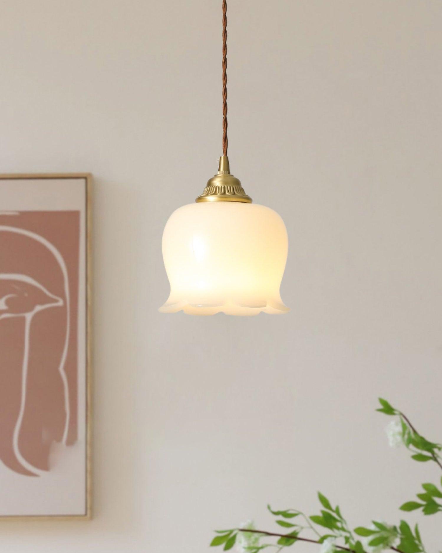 Floria – Blominspirerad Pendellampa