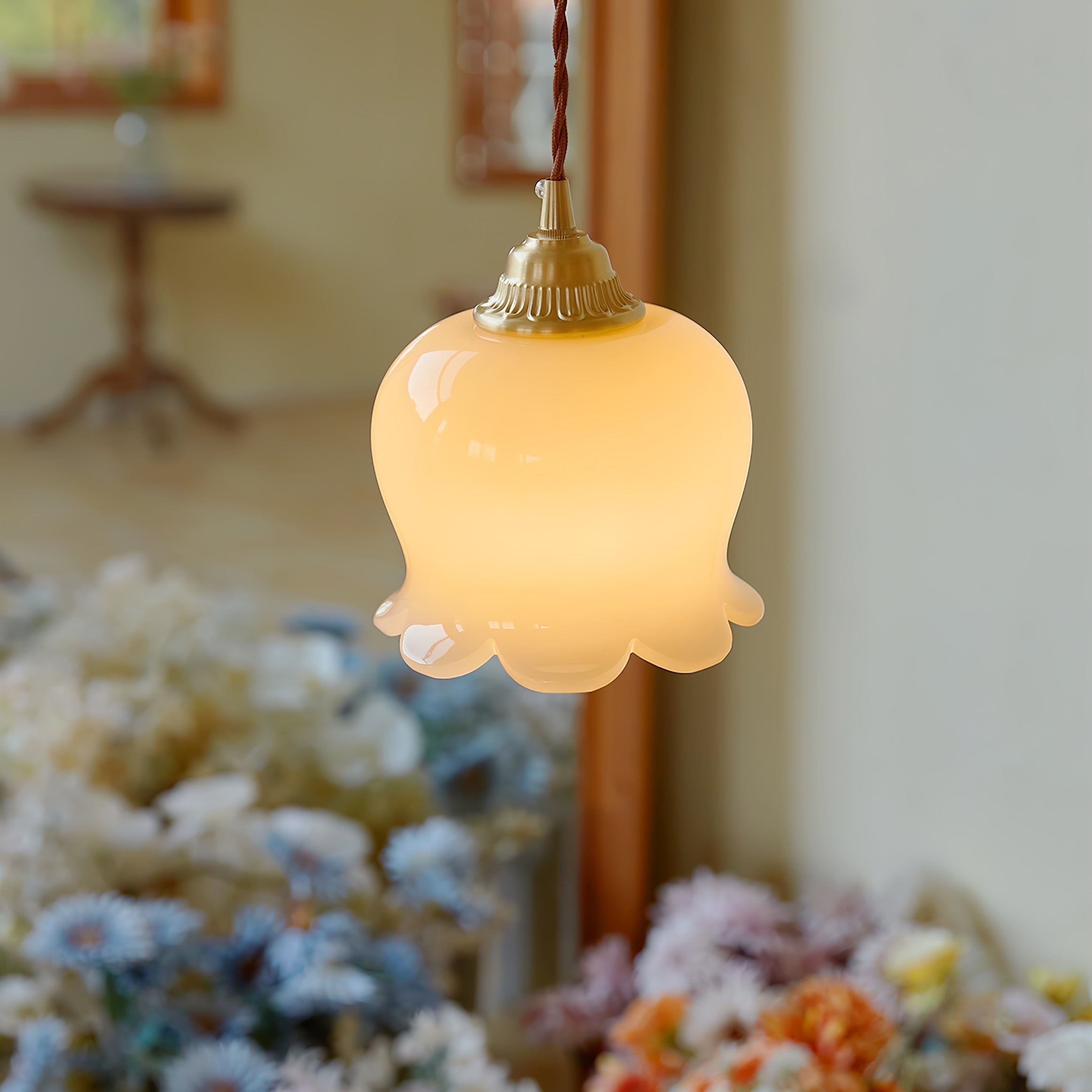 Floria – Blominspirerad Pendellampa