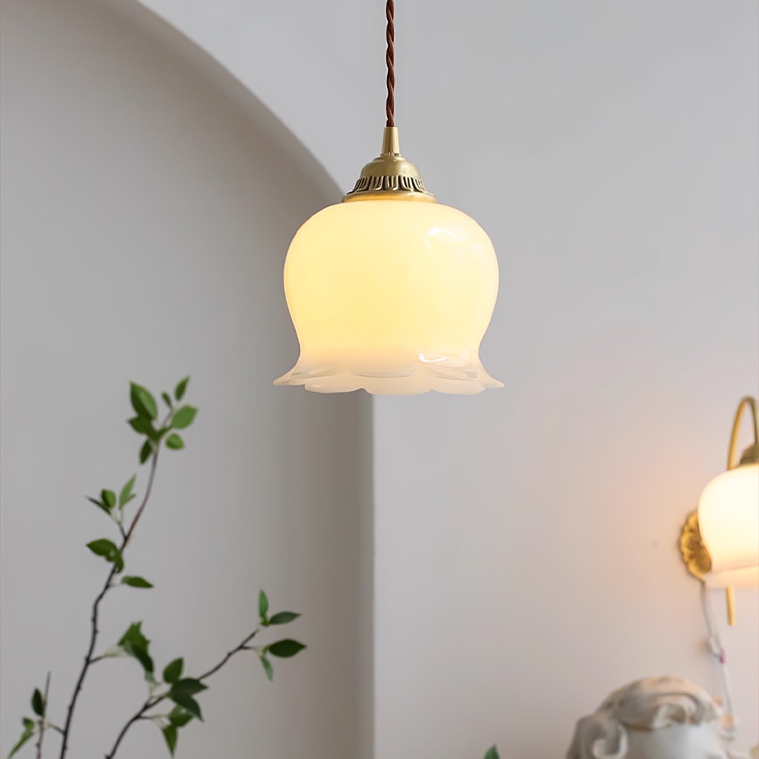 Floria – Blominspirerad Pendellampa