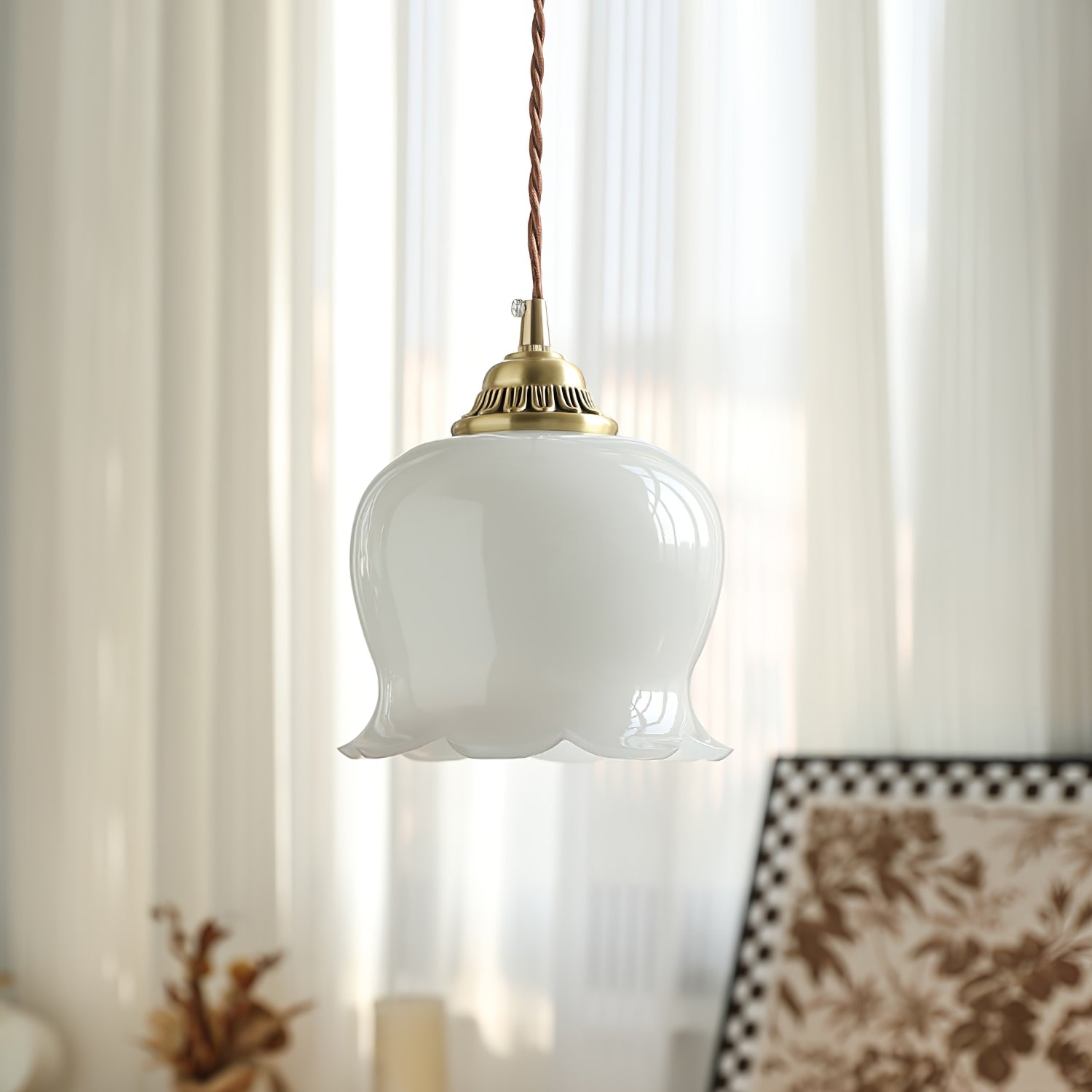 Floria – Blominspirerad Pendellampa