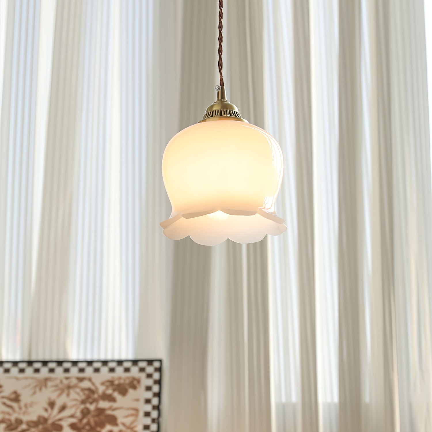 Floria – Blominspirerad Pendellampa