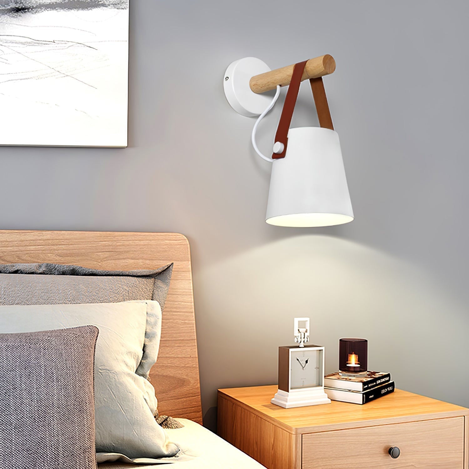 WoodCone – Konisk vägglampa i trä