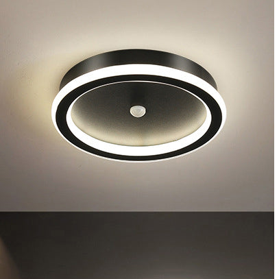 Lumin PIR – LED-taklampa med rörelsesensor