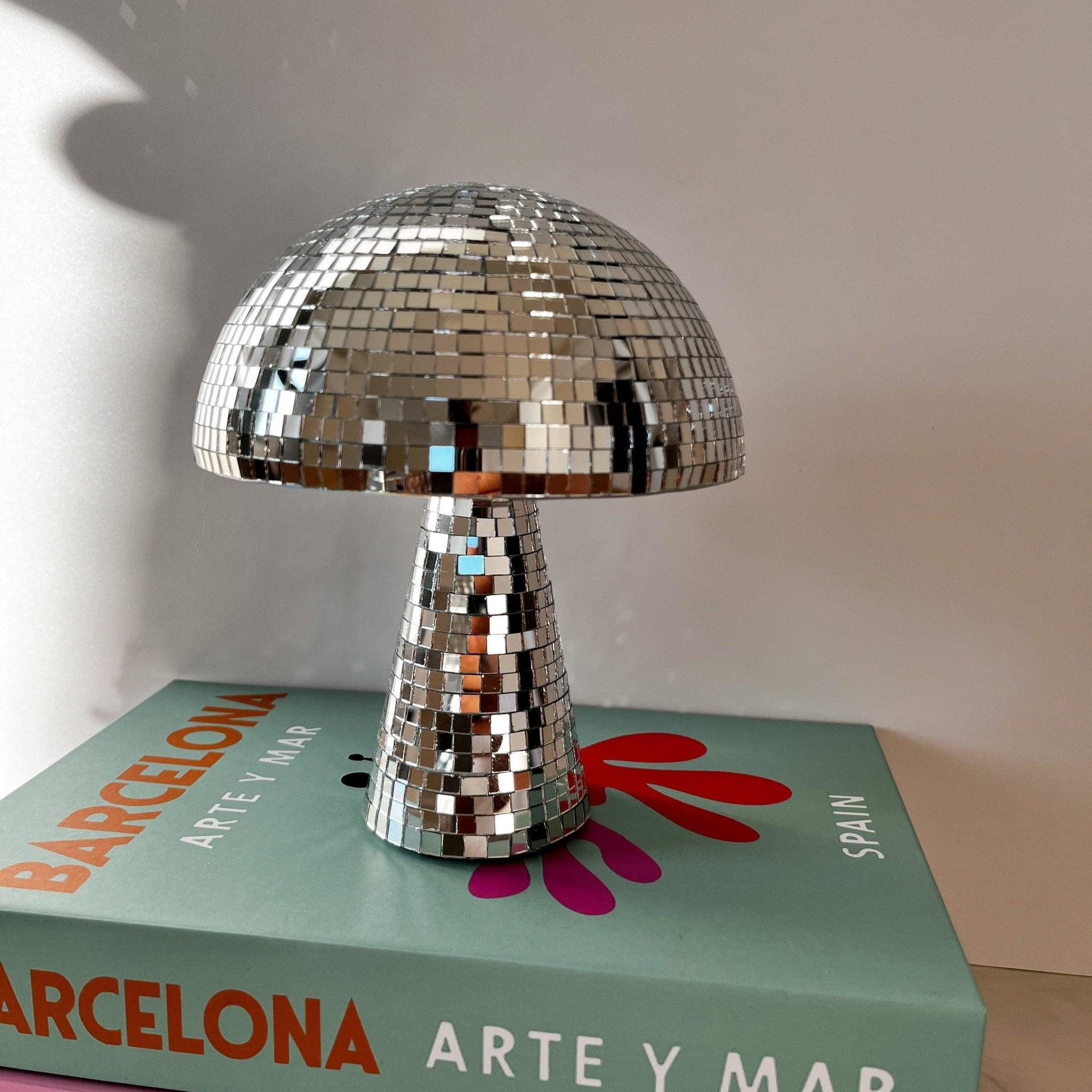 GlowShroom – Disco Ball Svamp för en Funkig Atmosfär