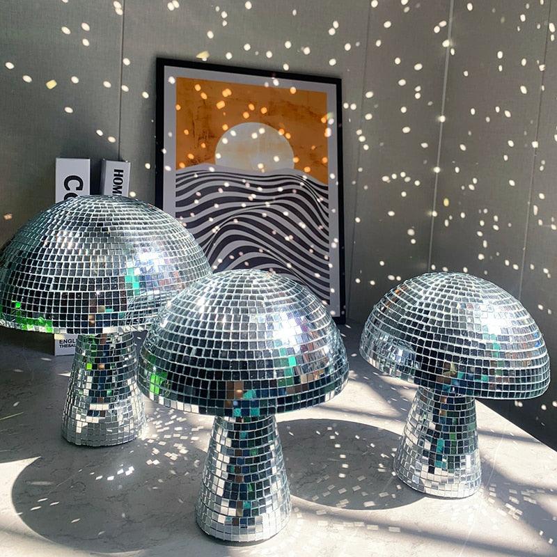 GlowShroom – Disco Ball Svamp för en Funkig Atmosfär