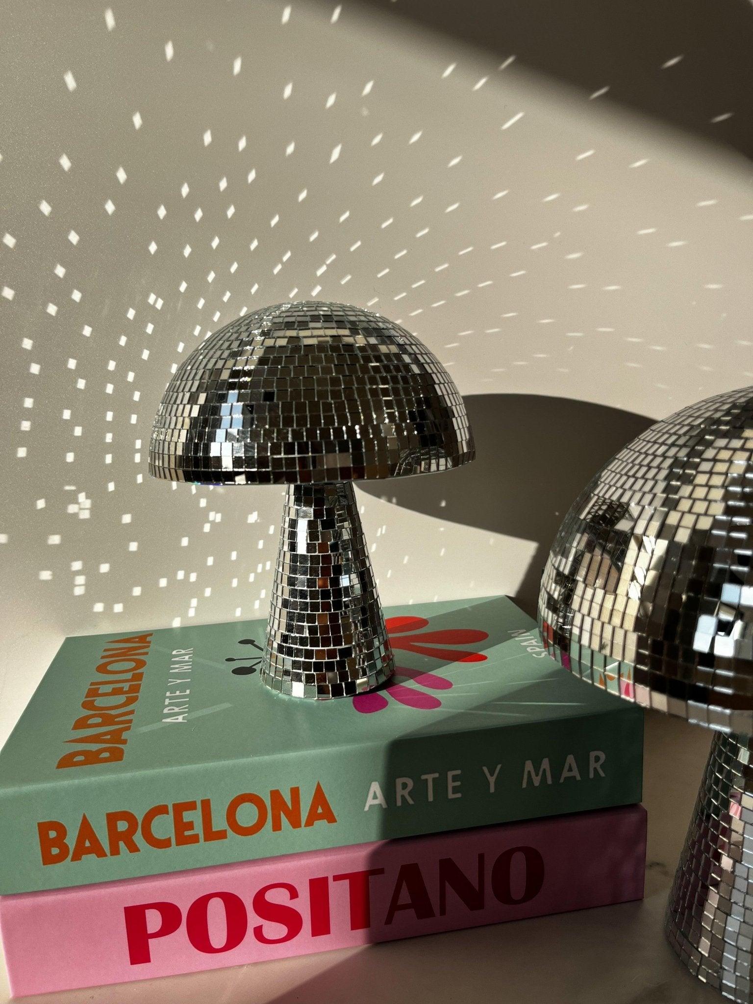 GlowShroom – Disco Ball Svamp för en Funkig Atmosfär
