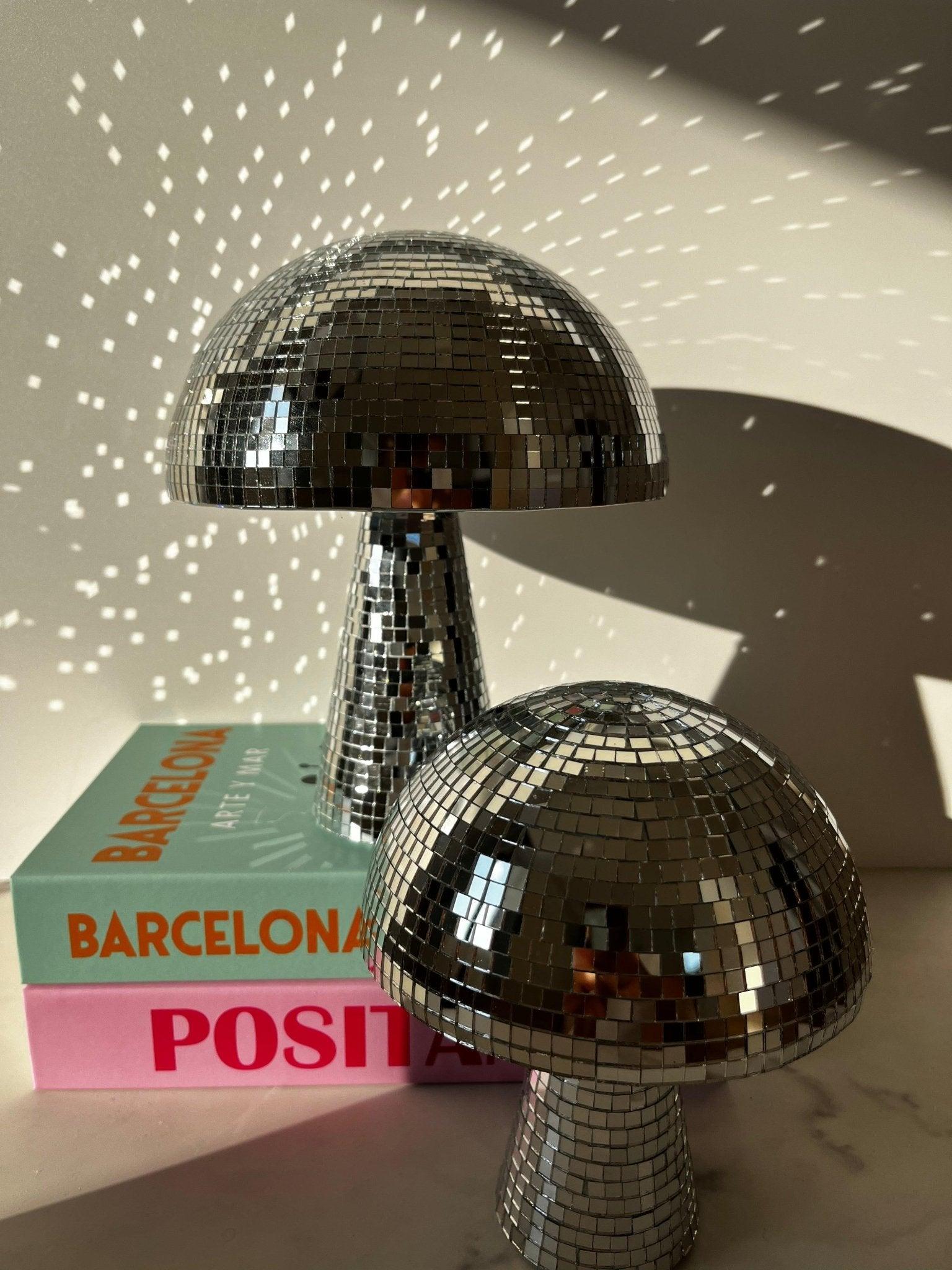 GlowShroom – Disco Ball Svamp för en Funkig Atmosfär