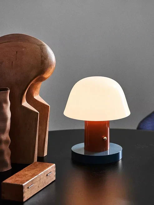 FungiGlow – Svampinspirerad Lampa för En Lekfull Atmosfär