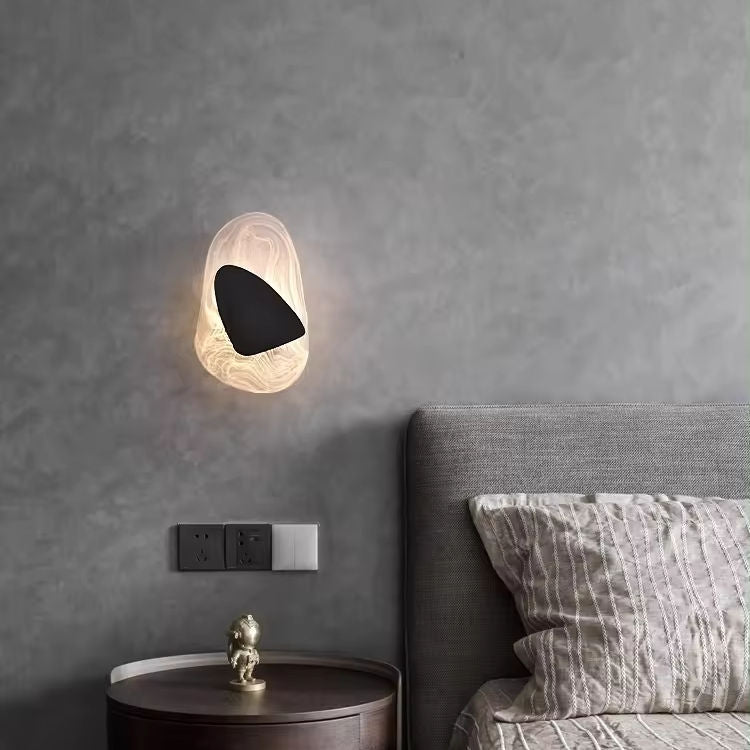 LumoForma – Modern asymmetrisk vägglampa
