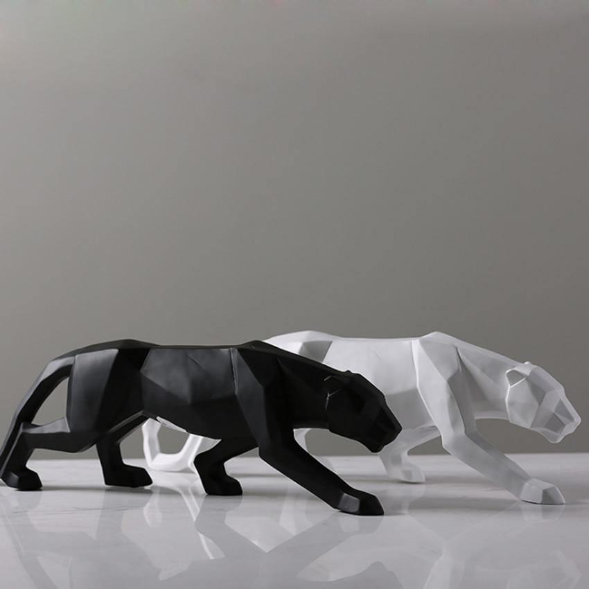 PantheraGeometri – Geometrisk Panther Skulptur