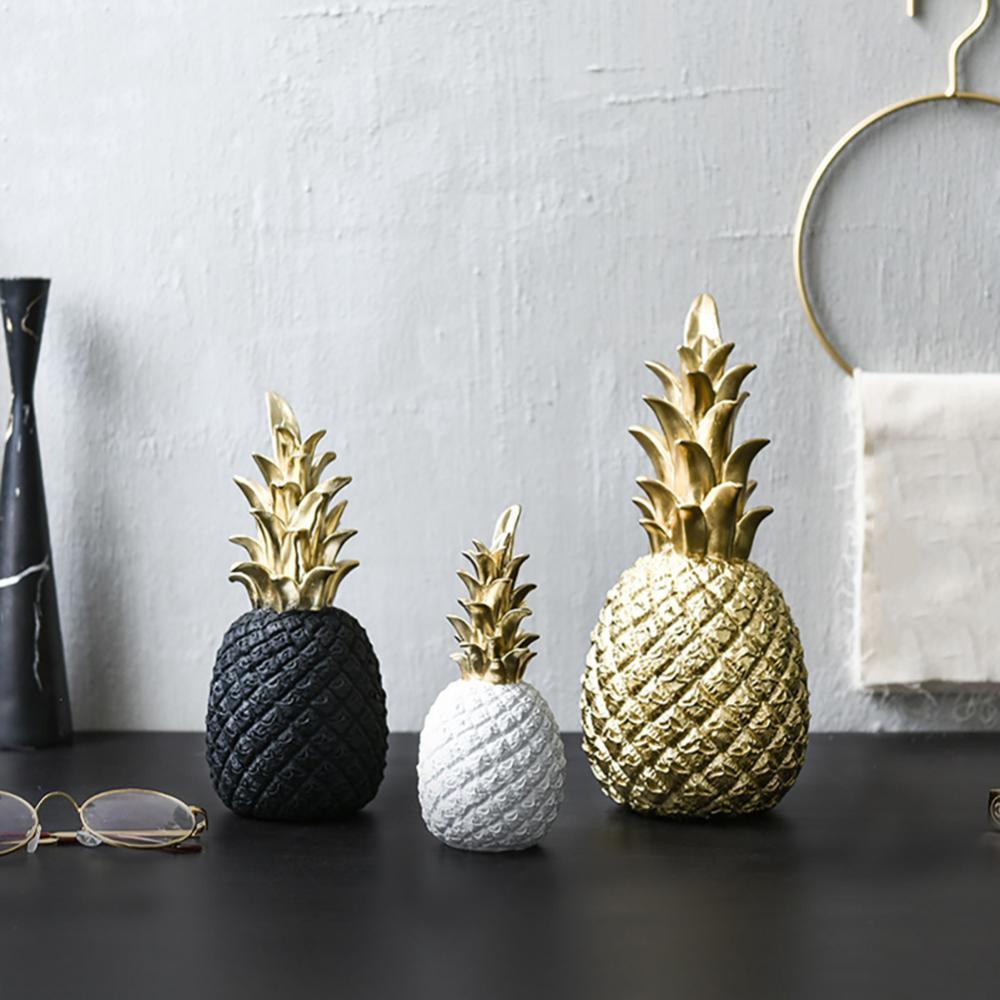 TropicGleam – Glänsande Ananas Dekoration