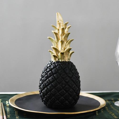 TropicGleam – Glänsande Ananas Dekoration