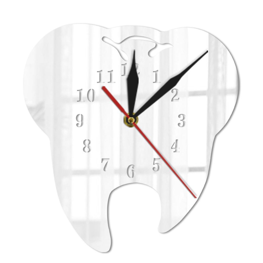 ReflexTime – Spegelväggklocka med modern elegans